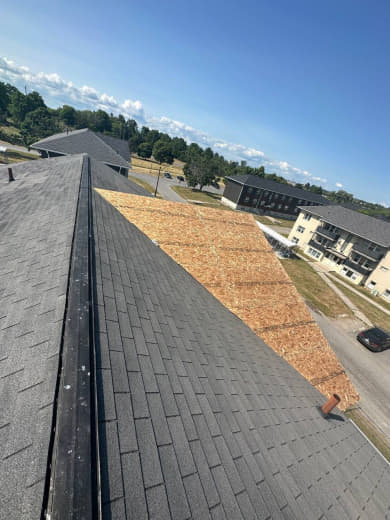 SIG Construction roofing project photo 34