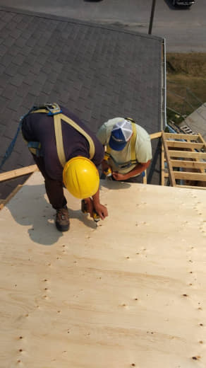 SIG Construction roofing project photo 35