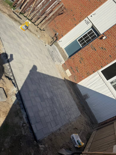 SIG Construction landscaping project photo 54